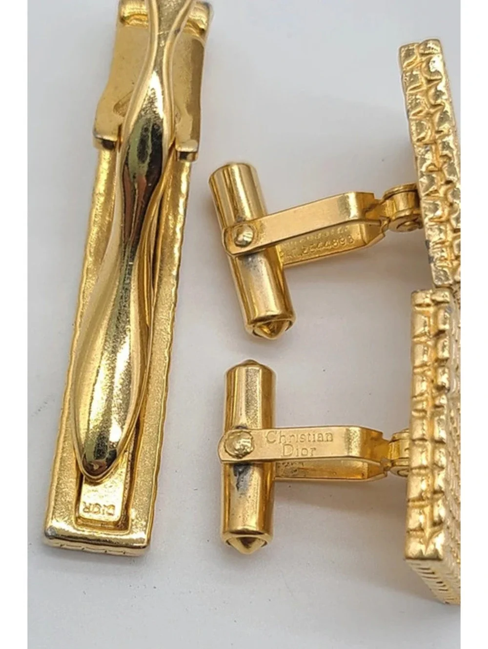#0360- Vintage estate Christian Dior  gold tone textured Cuff and tie clips